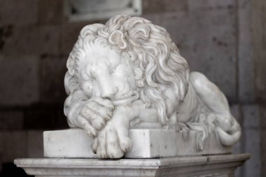 Aslan heykeli, Meksika devrimi, Chapultepec kalesi.