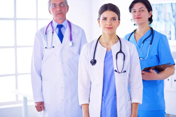 Skupina Lékařů Sester Stojící Nemocničním Pokoji — Stock fotografie