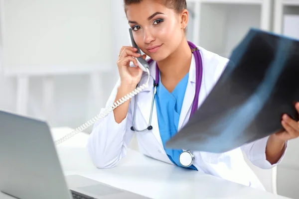 Young Female Doctor Studying Ray Image Sitting Desk — Stock Photo, Image