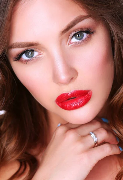 Belle Peau Femme Avec Des Lèvres Rouges Sur Fond Blanc — Photo