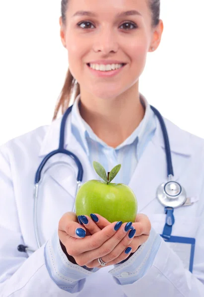 緑色のリンゴで笑顔の女性医師 — ストック写真