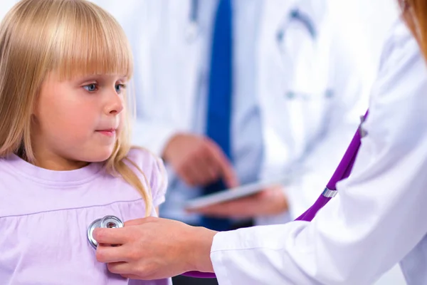 Doctor Woman Examining Little Girl Hospital — Stock Photo, Image