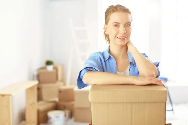 Beautiful Young Woman Moving New Home — Stock Photo, Image