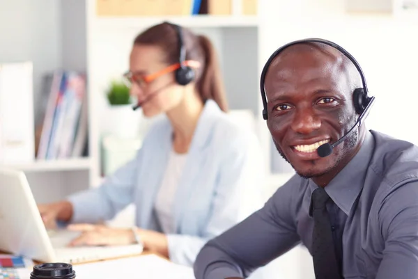 Portrait Jeune Homme Affaires Afro Américain Avec Casque — Photo