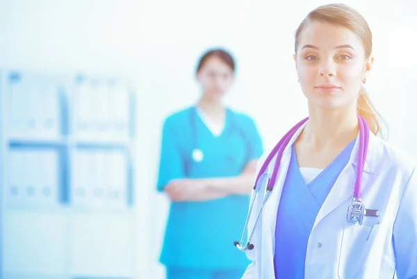 Attractive Female Doctor Front Medical Group Attractive Female Doctor — Stock Photo, Image