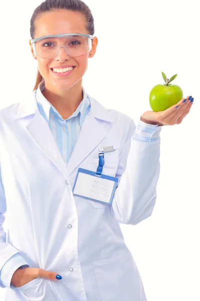 用青苹果微笑的女医生 女医生 — 图库照片