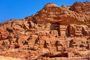 Ürdün 'ün antik kenti Petra' daki Facades Sokağı mağaraları, ünlü tarihi ve arkeolojik alan