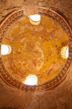 Kureyr Amra veya Kureyir Amra, Ürdün - 6 Kasım 2022: Çöldeki kalelerden biri olan Qasr Amra 'nın Freskleri