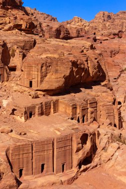 Ürdün 'ün antik kenti Petra' daki Facades Sokağı mağaraları, ünlü tarihi ve arkeolojik alan