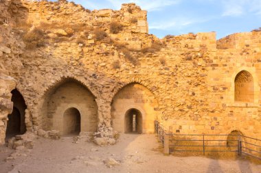 Al Karak, Ürdün Ortaçağ Haçlıları Kalesi Başpiskoposları ve kalıntıları