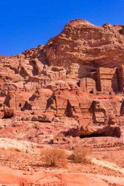 Ürdün 'ün antik kenti Petra' daki Facades Sokağı mağaraları, ünlü tarihi ve arkeolojik alan