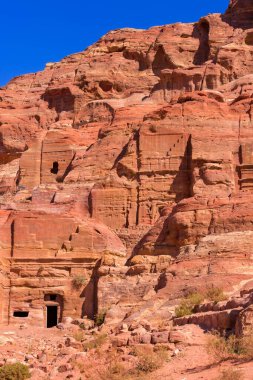 Ürdün 'ün antik kenti Petra' daki Facades Sokağı mağaraları, ünlü tarihi ve arkeolojik alan