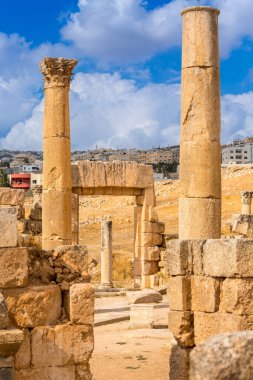 Jerash Gerasa, Jordan, ancient roman columns and ruins