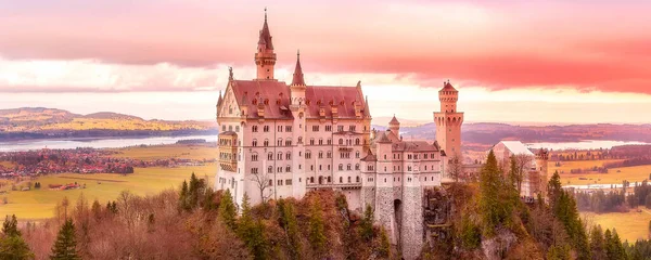 Замок Закат Нойштайнер Германии Расположенный Фрайбурге Бавария Баннерная Панорама — стоковое фото