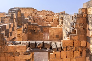 Qasr Al Hallabat 'ın Ürdün' deki çöl kalesinin içi.