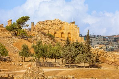 Jerash Gerasa, Jordan, ancient roman columns and ruins
