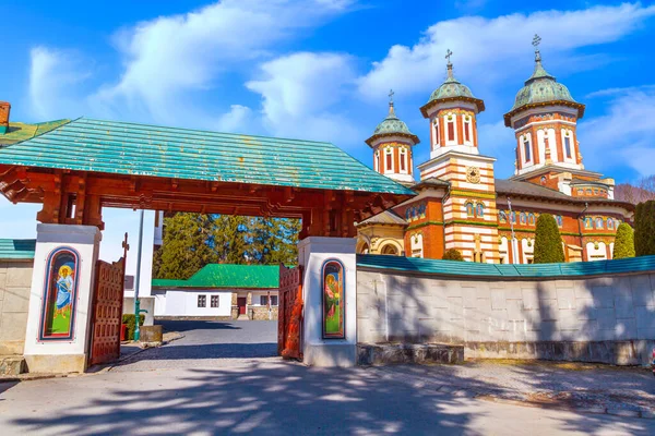 Sinaia Monastery Prahova Valley Carpathian Mountains Romania — Stock Photo, Image