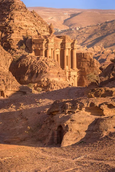 Deir Klášter Starobylém Městě Petra Jordánsko Západ Slunce Panoramatický Pohled — Stock fotografie