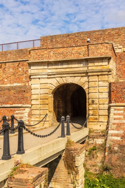 Belgrad ve Sırbistan kemerli kapı, Kalemegdan kalesine giriş