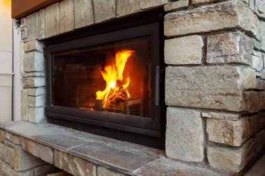 Ateşli taş şömine, Kışın Rustik Style Cozy Evi