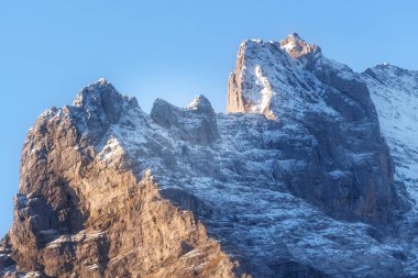 Avrupa 'nın tepesindeki Jungfrau Dağı' nın gün doğumu manzarası, İsviçre Alpleri, İsviçre