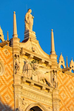 Venedik, İtalya St Mark Bazilikası veya San Marco Süslü cephe ayrıntıları