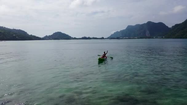 Aerial Drone Shot Young Asian Man Sea Kayaking Paddling Phi — 비디오