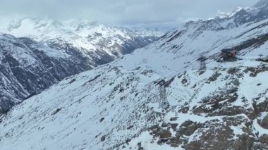 İsviçre 'de, Rothorn' un orta istasyonunda..