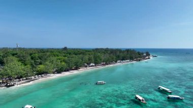 Gili Gili Trawangan, Batı Nusa Tenggara, Endonezya 'daki Boşta Boşta Gemilerin Hava Aracı Görüntüsü.