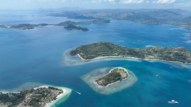 Batı Lombok 'ta Gili Asahan sahilinin hava manzarası..