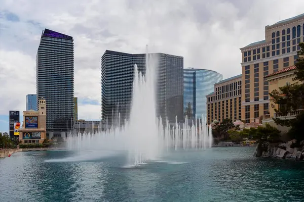 Las Vegas Nevada May 2023 Lake Bellagio Fountain Some Hotels — Stock Photo, Image