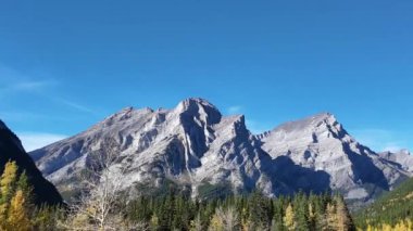 Kanada Kayalıkları 'ndan geçerken