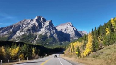 Kanada Kayalıkları 'ndan geçerken