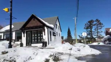 Ontario 'da küçük bir kasaba.