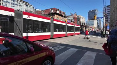 Toronto şehir merkezinde kışın sonunda