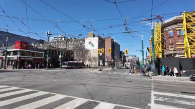 Toronto şehir merkezinde kışın sonunda