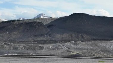 Benimki Kanada Kayalıklarında.