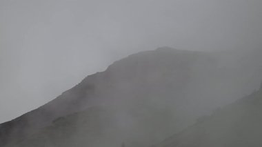 Kanada Kayalıklarında Sis