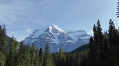 Kanada Kayalıklarında yaz başları