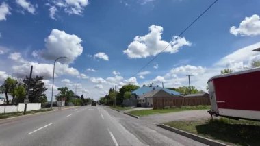 Yazın kırsal Kanada sahnesi