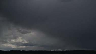 Kanada eteklerinde fırtınanın hızlanması