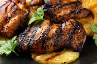 Huli Huli Tavuğu, Hawaii Tropikal Tavuğu ve PIneapple