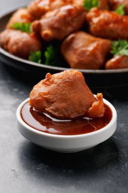 Tatlı ve Ekşi Tavuk Topları. Yemeği götür..