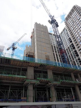 South Bank 'ın yeni lüks daireleri 2023' te inşa halinde görüldü.