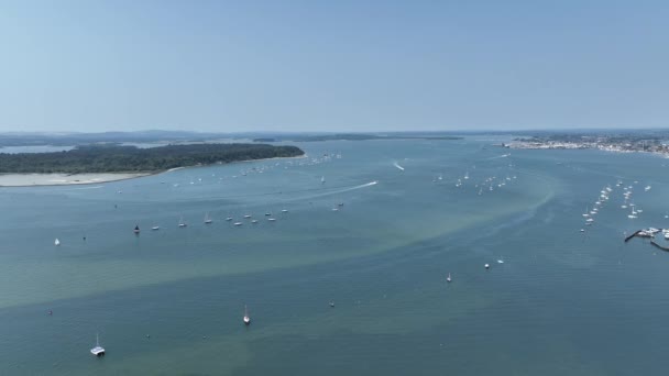 Full Video Udara Dari Drone Pelabuhan Indah Poole Dan Sandbanks — Stok Video