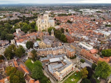 İngiltere 'nin Yorkshire kentindeki York katedrali havadan görüldü.