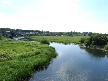 Stour nehrinin bir parçası Dorset 'te Wimborne kasabasının yakınında akıyor.