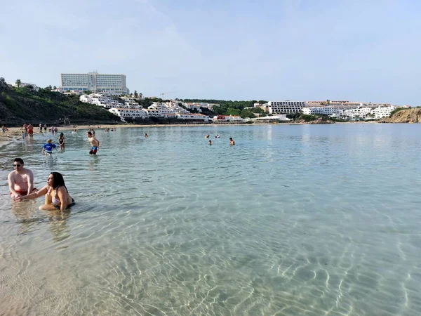 Пляж Arenal Castell Менорке Испания — стоковое фото