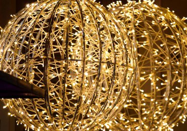 Palma, Mallorca, İspanya. 20 Kasım 2022. Palma de Mallorca sokaklarında gece aydınlanması.