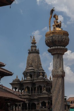 Krishna Mandir (Krishna Tapınağı), UNESCO tarafından Dünya Mirası ilan edilen Patan Durbar Meydanı, Nepal 'in göbeğinde.